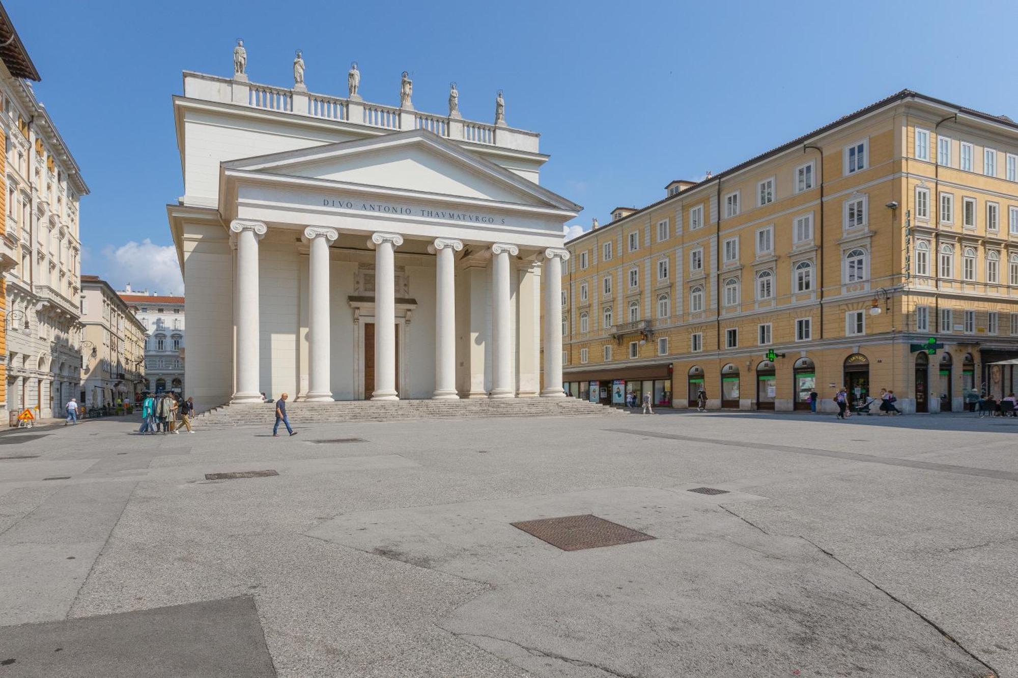 Elegante Rifugio D'Annunzio Con Parcheggio A Trieste Exterior foto